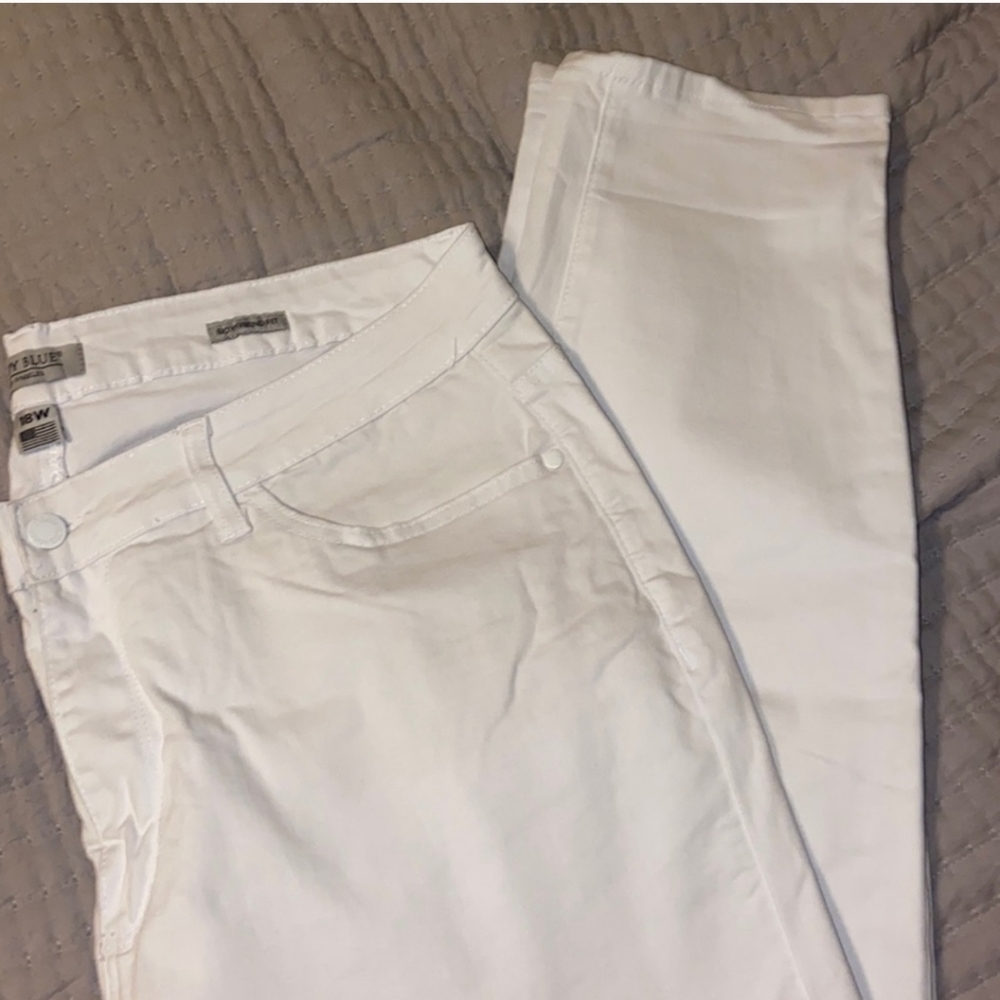 Judy Blue white jeans